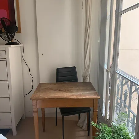 Parisien Solitaire Kwatera prywatna *