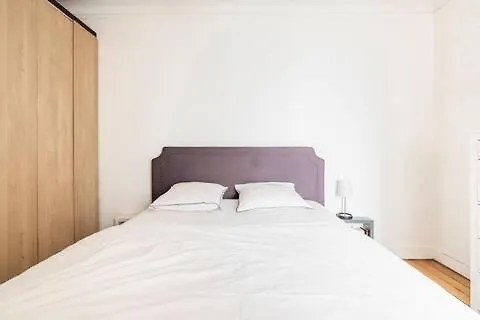 Parisien Solitaire Séjour chez l'habitant *